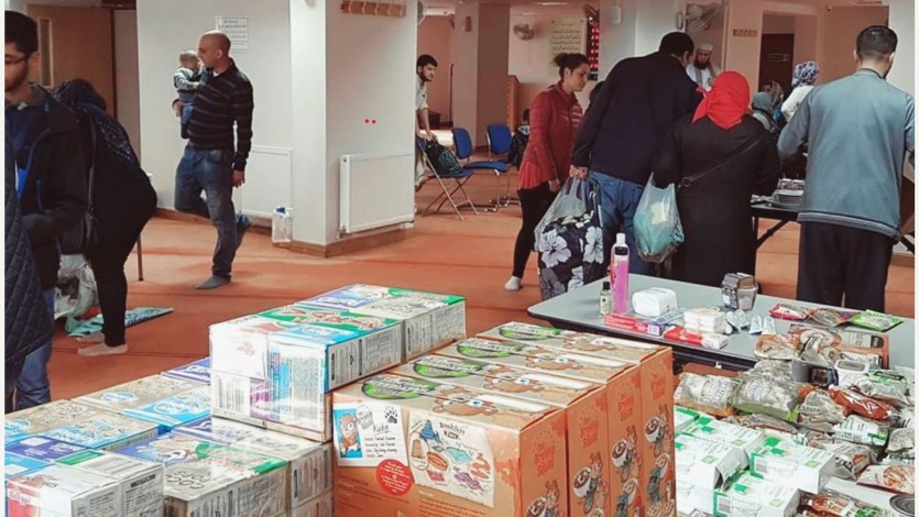 Share Hope by Volunteering
